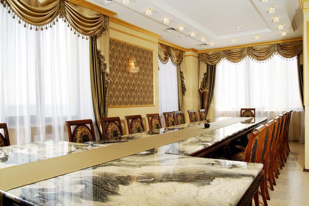Grande Pettine Hotel Odesa Business photo
